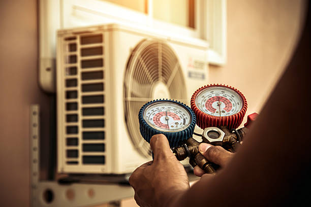 Professional Hvac Installation technician working in Everett, MA